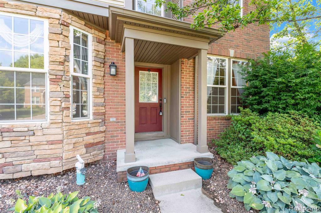 8155 Parkside Drive, Westland, MI — Photo 5