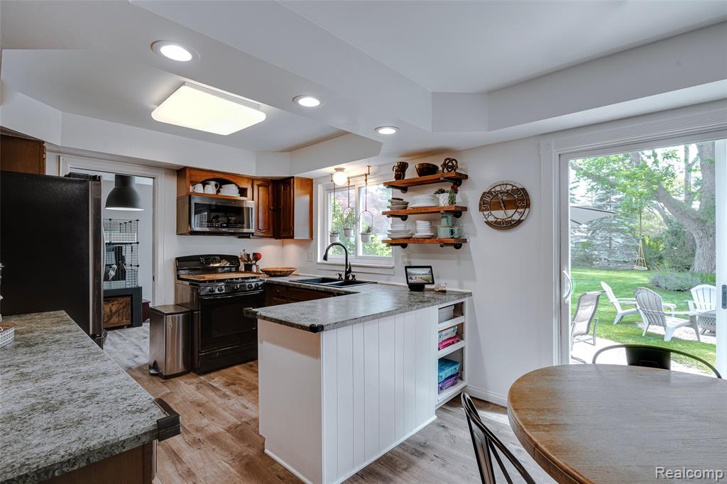 6848 Chadwick Drive, Canton, MI 48187 — Photo 11