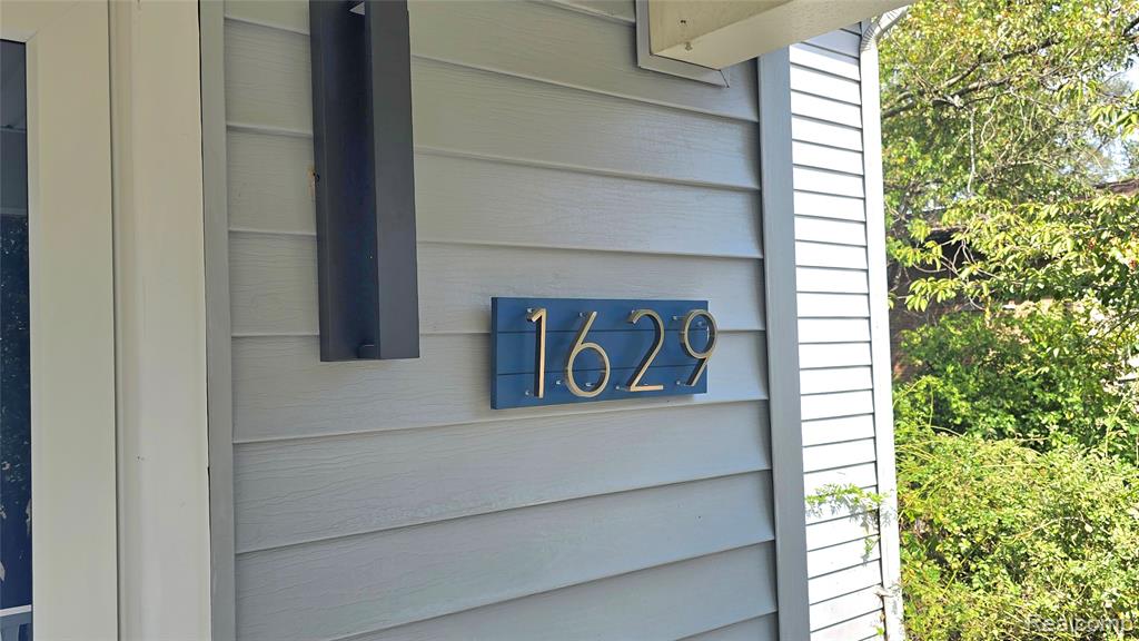 1629 E Elza Avenue, Hazel Park, MI 48030 — Photo 5