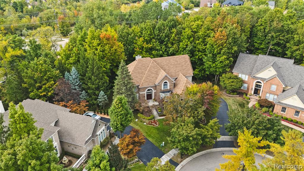 6993 Crosswell Drive, West Bloomfield, MI — Photo 44
