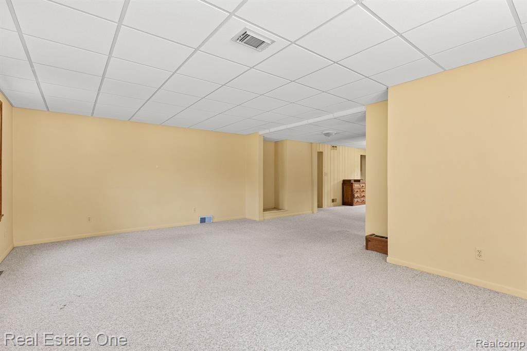 447 E JACKSON Street E, Lake Orion, MI 48362 — Photo 12
