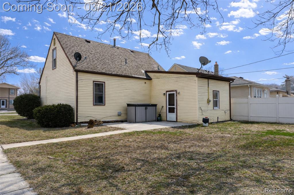 5763 N Silvery Lane, Dearborn Heights, MI 48127 — Photo 6