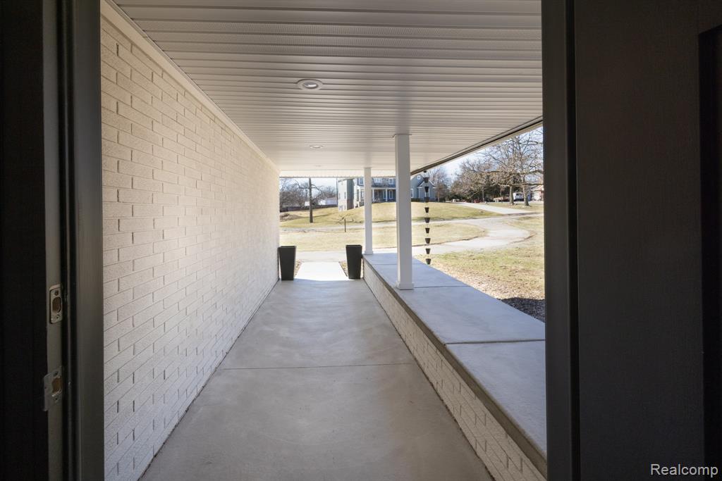 1661 Winthrop Road, Bloomfield Hills, MI 48302 — Photo 13