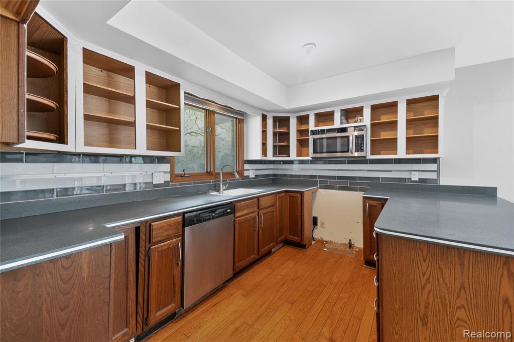 8027 Berkshire Drive, Grosse Ile, MI 48138 — Photo 7