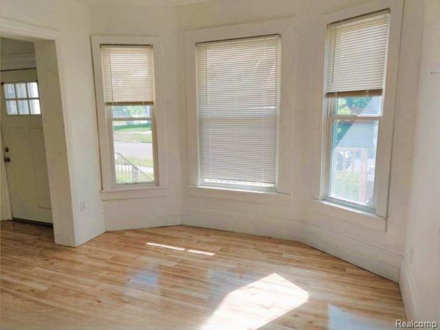 5469 Seneca Street, Detroit, MI 48213 — Photo 5