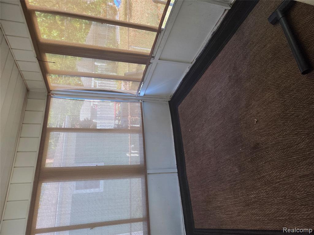 2138 Ridgemont Road, Grosse Pointe Woods, MI 48236 — Photo 10