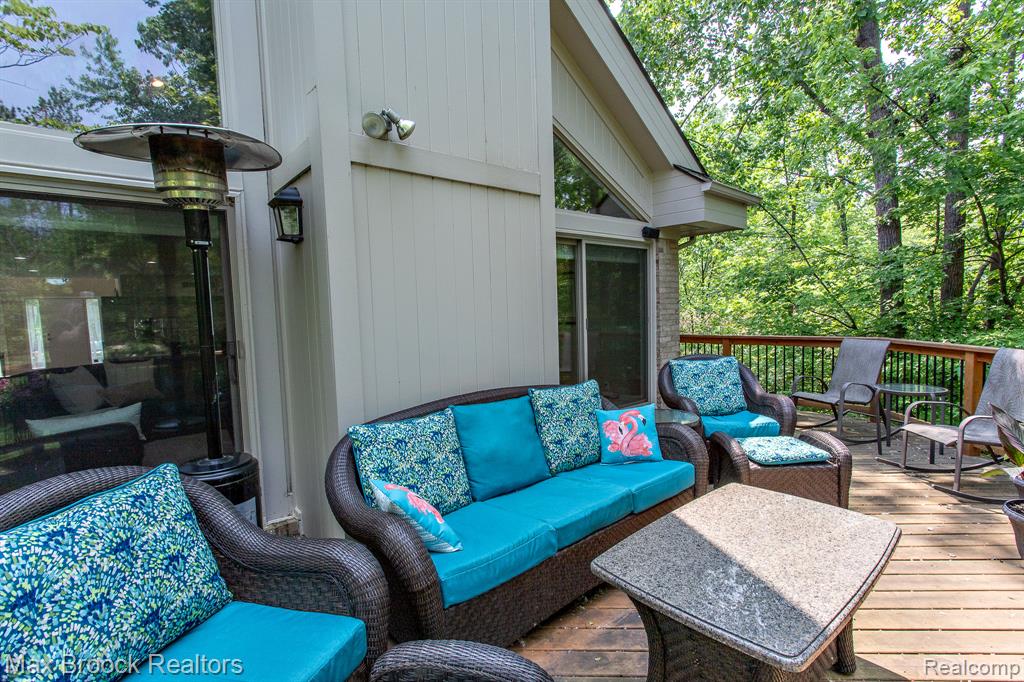 6524 Pleasant Lake Court, West Bloomfield, MI — Photo 66
