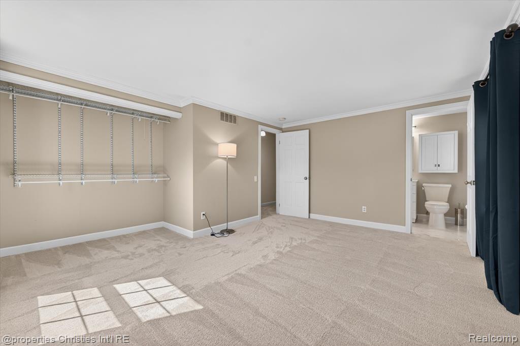 4352 Greenstown Drive, West Bloomfield, MI 48323 — Photo 34