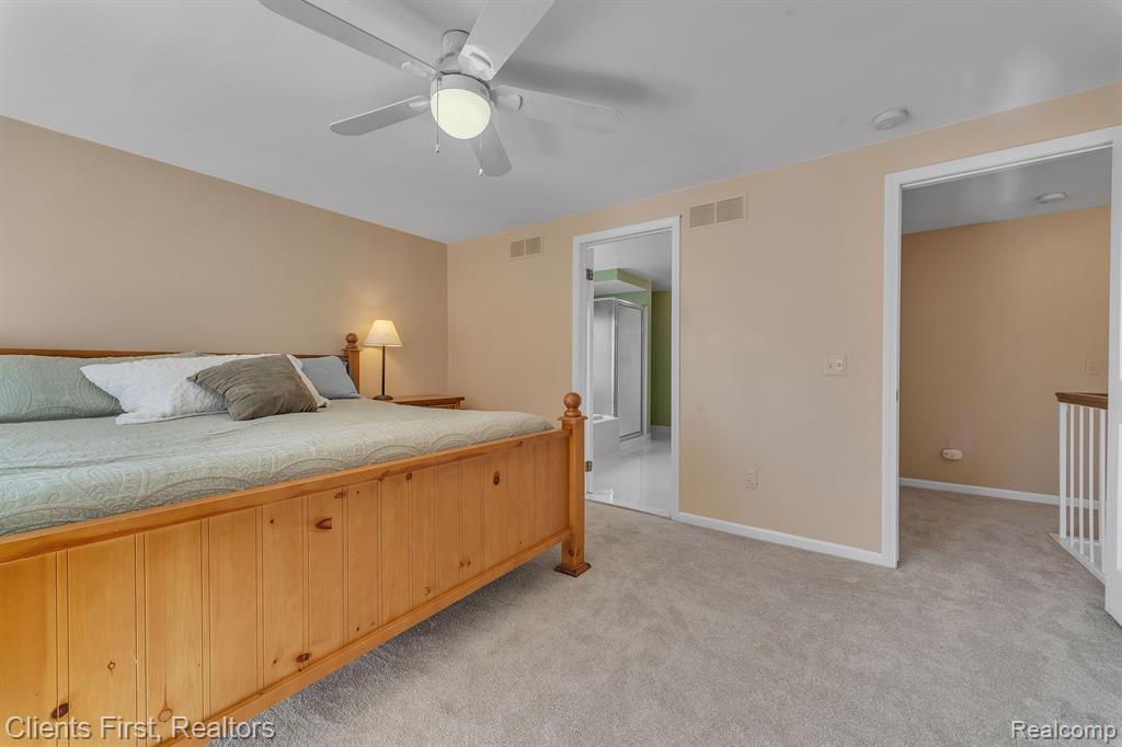 46408 DOUBLETREE Road, Canton, MI 48187 — Photo 28