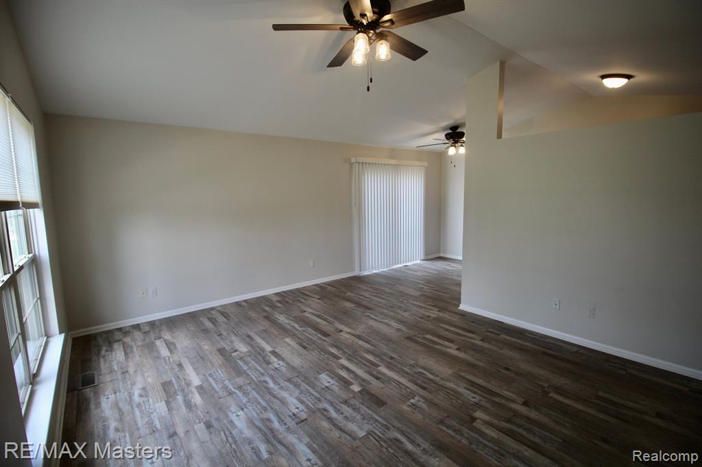 14071 Watersway, Gibraltar, MI — Photo 4