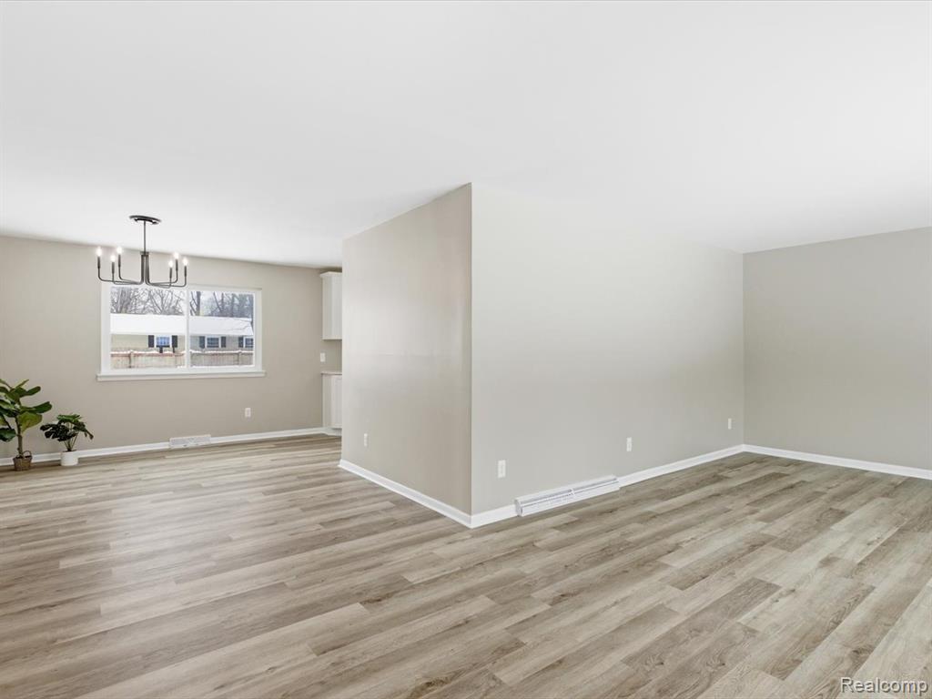 5837 Lakeshore Road, Fort Gratiot, MI 48059 — Photo 12