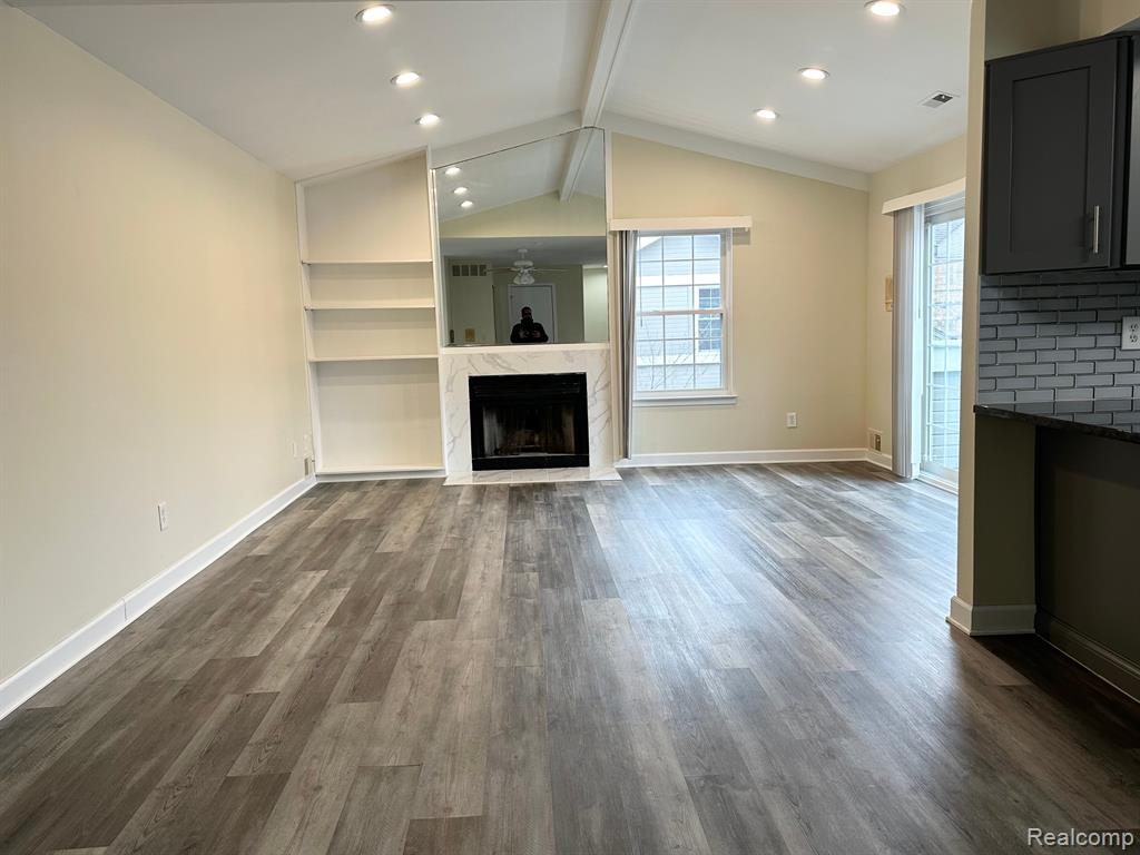 6655 HEARTHSIDE, West Bloomfield, MI — Photo 9