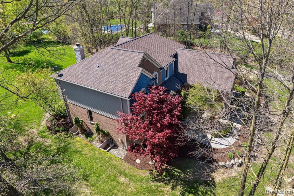 8504 Riverwalk Drive, Fenton, MI 48430 — Photo 66