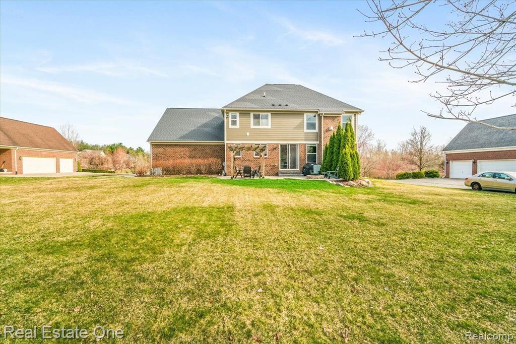 48025 E OXFORD Court, Canton, MI 48187 — Photo 13