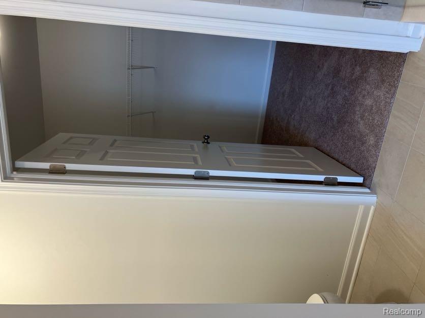 61627 Empire Road, South Lyon, MI, 48178