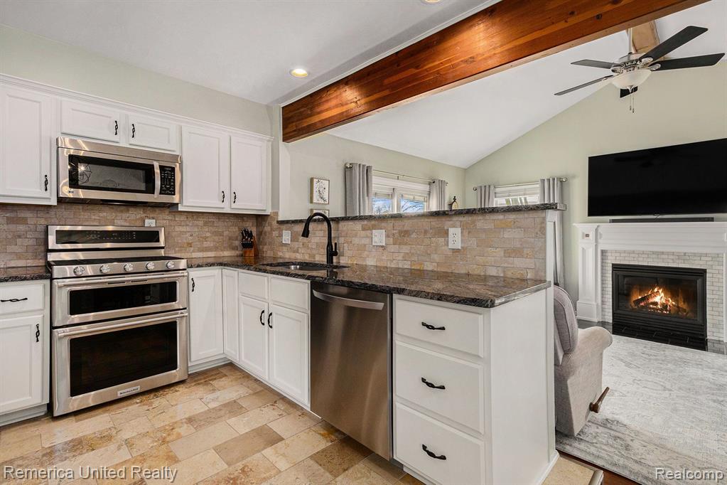 40563 ORANGELAWN Avenue, Plymouth, MI 48170 — Photo 5