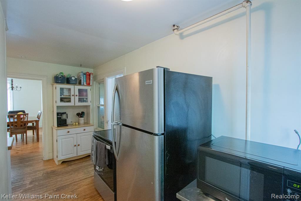 235 E Saint Clair Street, Almont, MI 48003 — Photo 12