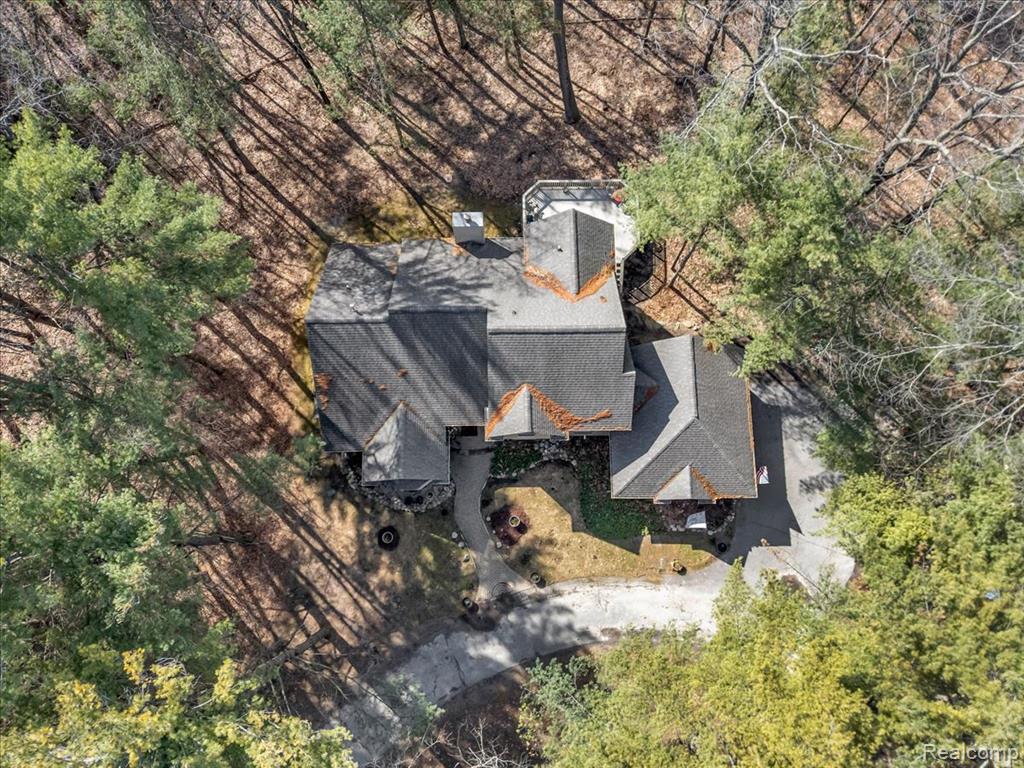 573 NAKOMIS Trail, Orion, MI 48362 — Photo 65