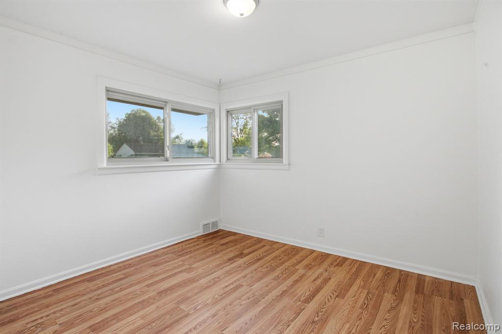 4685 Julius Boulevard, Westland, MI 48186 — Photo 20