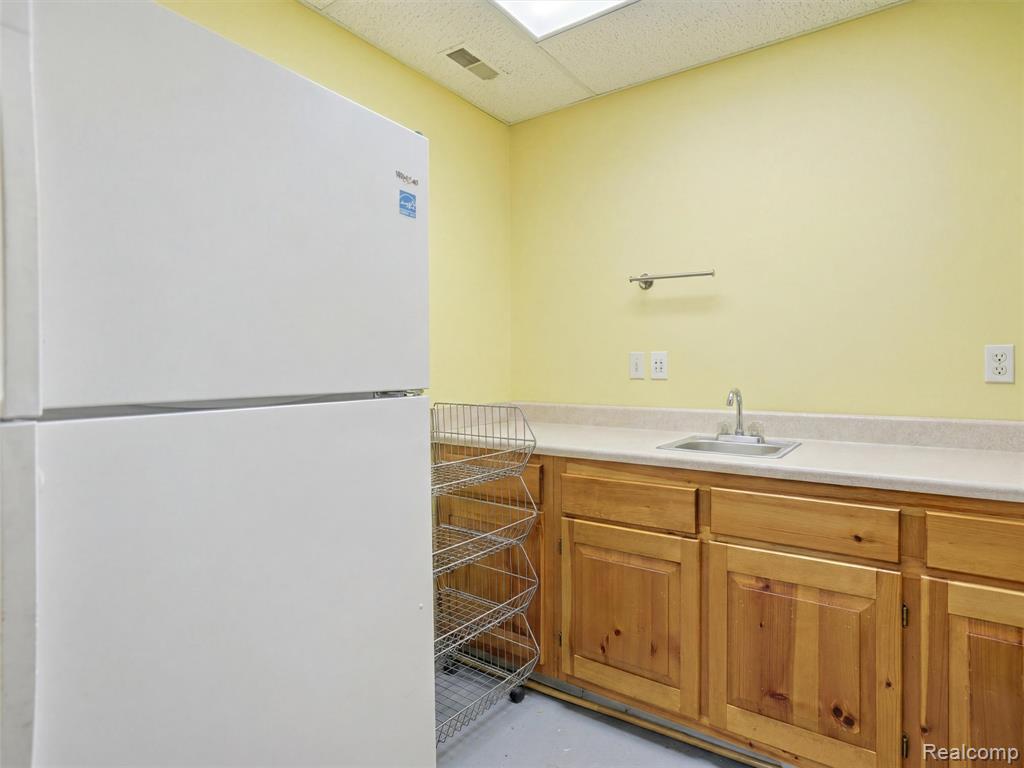 118 W State Street, Montrose, MI 48457 — Photo 12