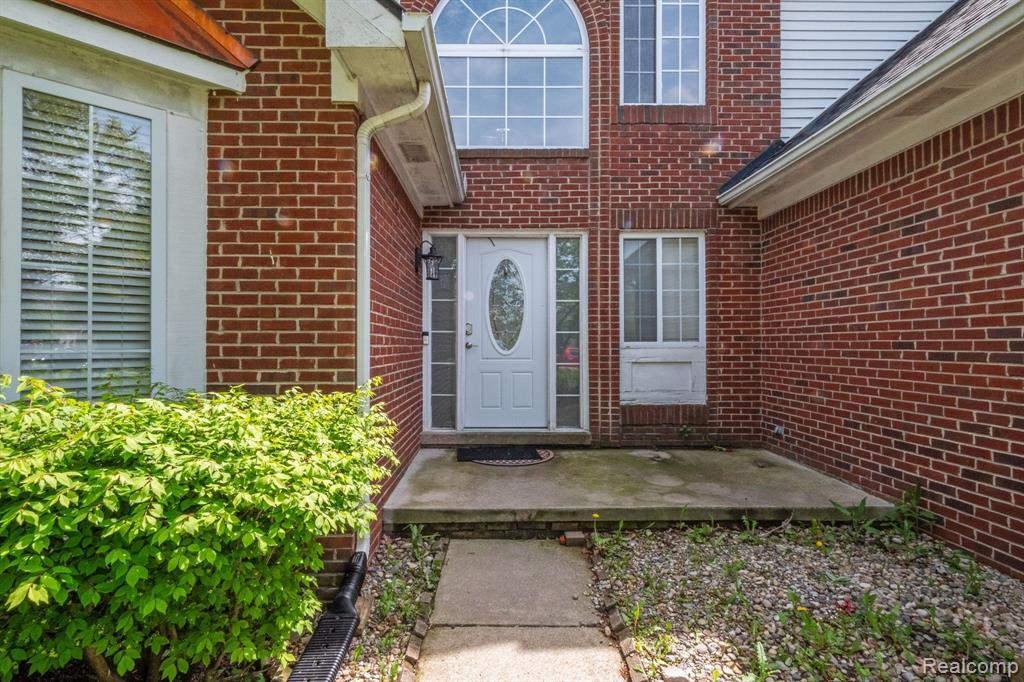 7870 GREENE FARM Drive, Ypsilanti, MI 48197 — Photo 4
