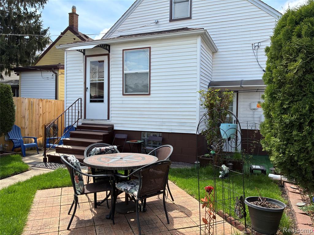 12044 Sobieski Street, Hamtramck, MI 48212 — Photo 24