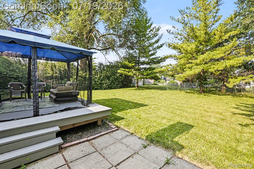 5540 New Meadow Drive, Ypsilanti, MI 48197 — Photo 25