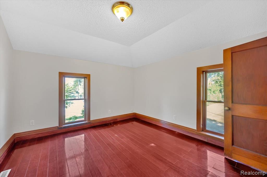 513 N Mercer Street, Durand, MI 48429 — Photo 14