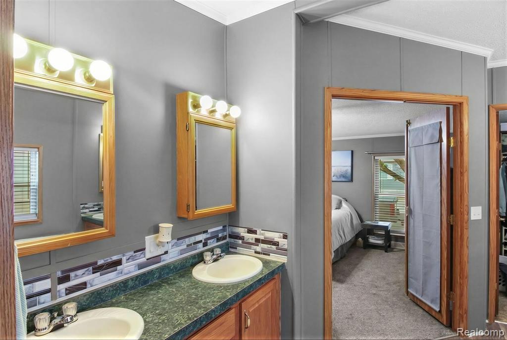 2351 Hiddenview Drive, Newport, MI 48166 — Photo 19