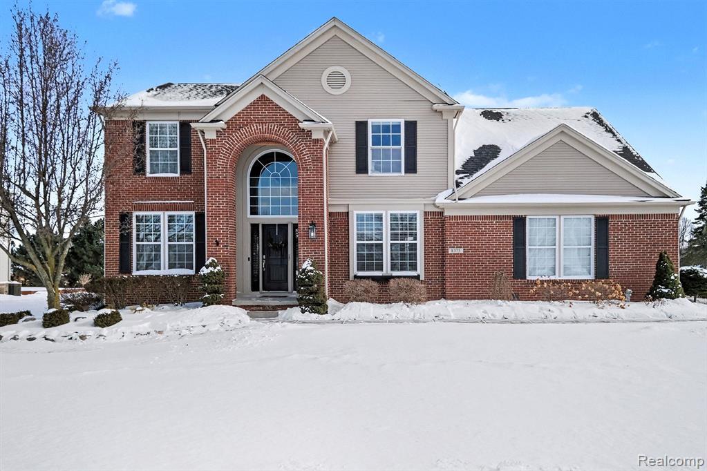 8375 Oxford Lane, Grand Blanc, MI 48439 — front exterior