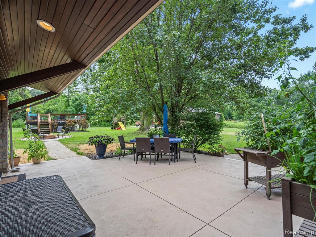 3365 Howland Road, Almont, MI 48003 — Photo 57