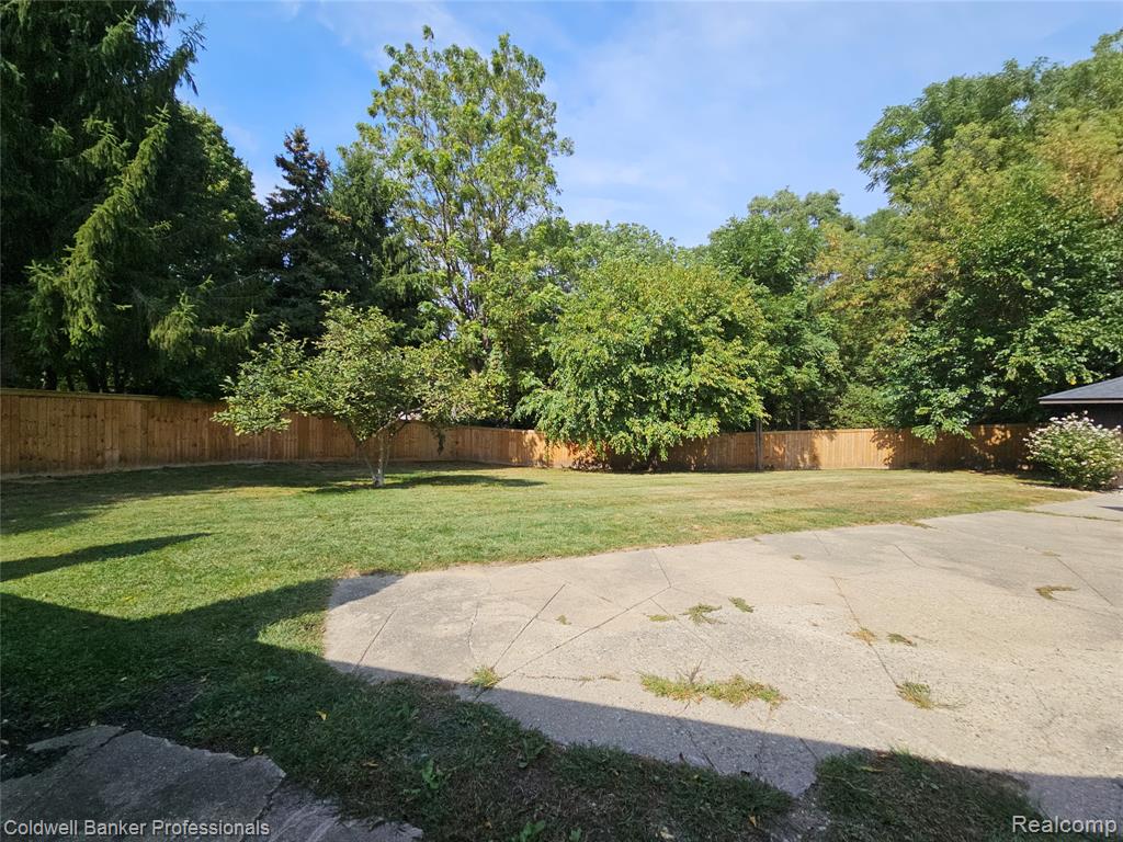 58540 Grand River Avenue, New Hudson, MI 48165 — Photo 48