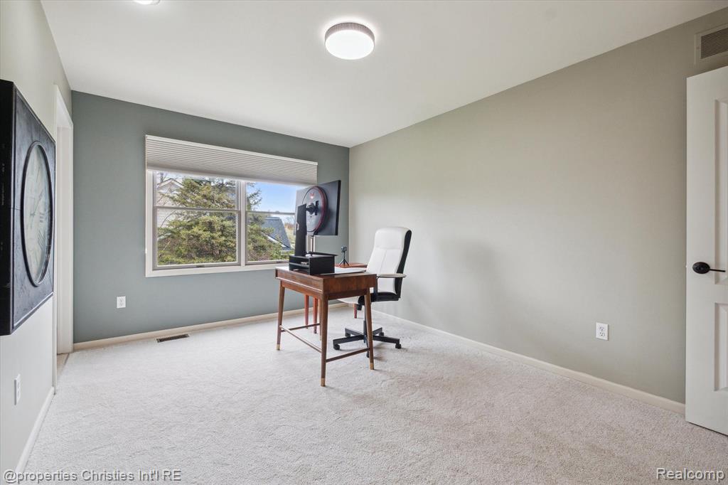 45653 TOURNAMENT Drive, Northville, MI 48168 — Photo 41