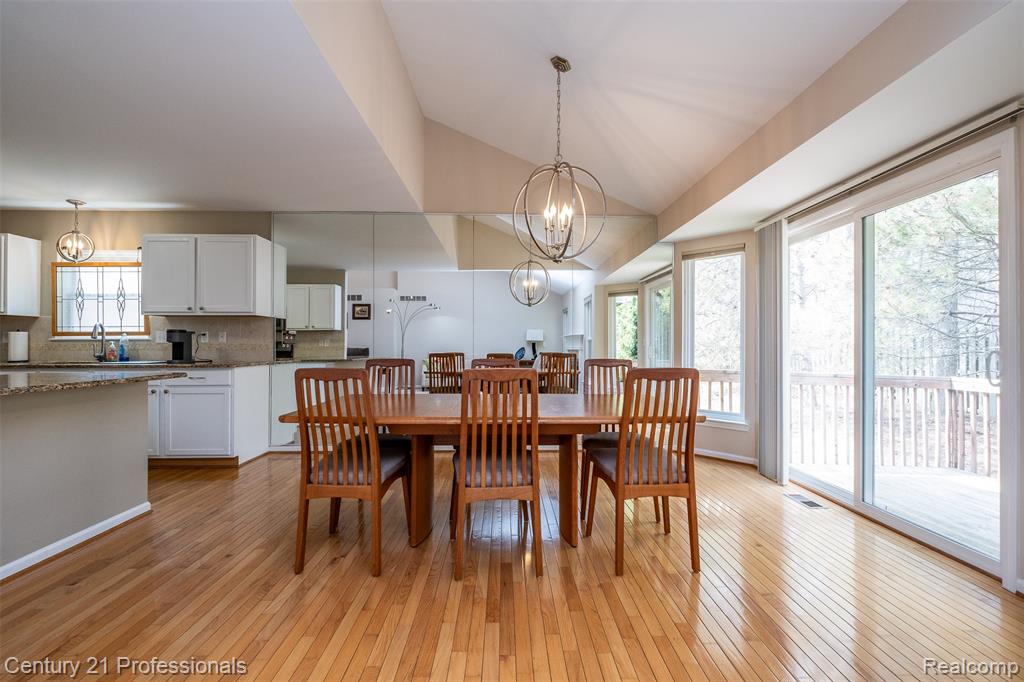 3901 Arbor Drive, Auburn Hills, MI 48326 — Photo 13