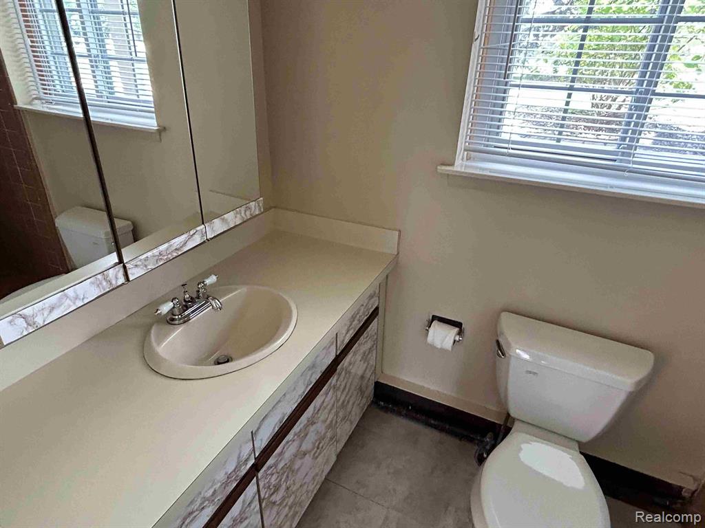 5940 BURNHAM Road, Bloomfield Hills, MI 48302 — Photo 13