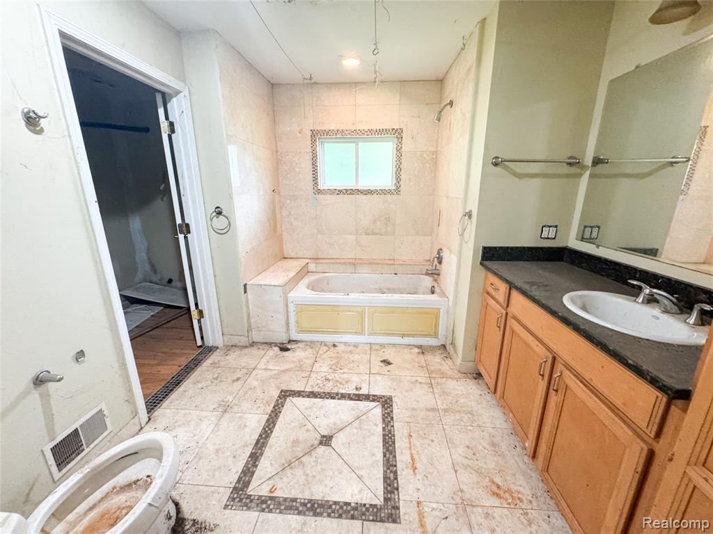 7889 Chilson Road, Pinckney, MI 48169 — Photo 3