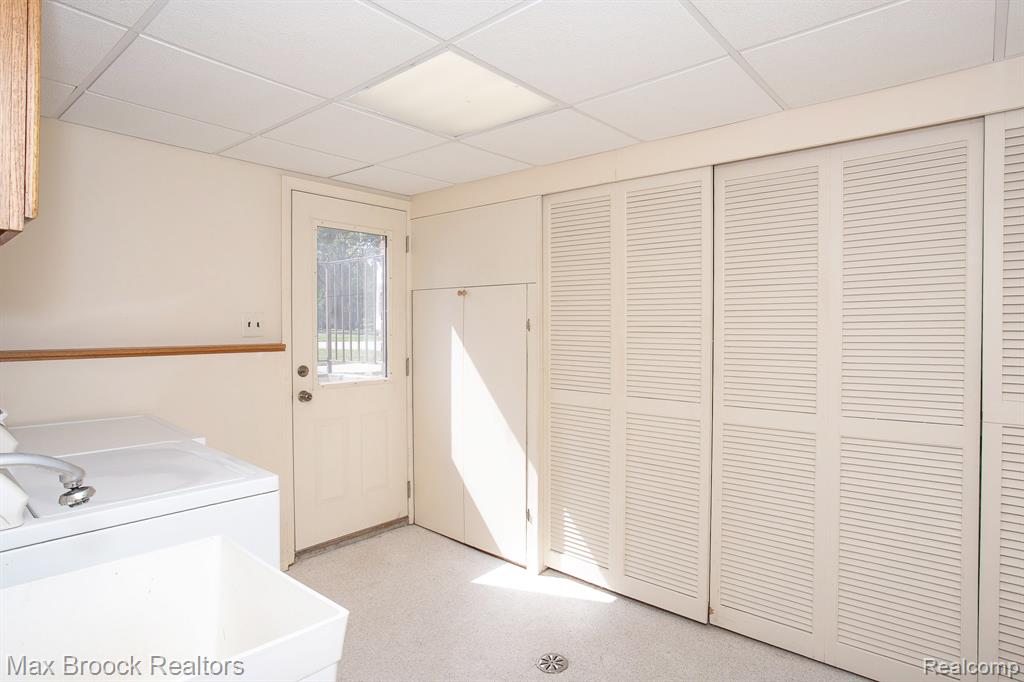 4298 Cherrywood Drive, Troy, MI 48098 — Photo 27