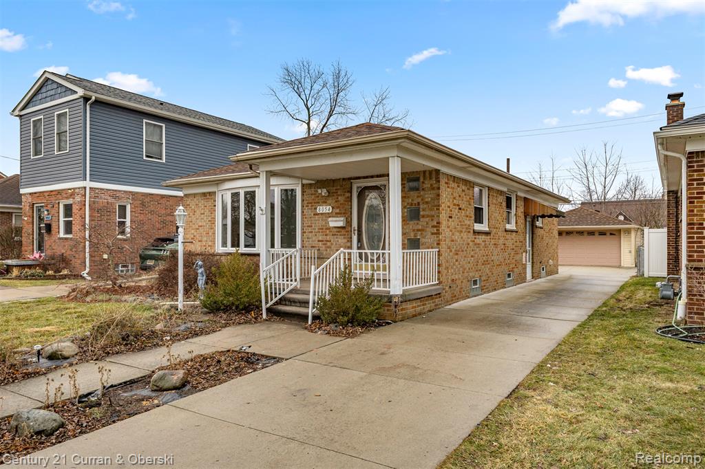 8054 Robinson Avenue, Allen Park, MI 48101 — Photo 3