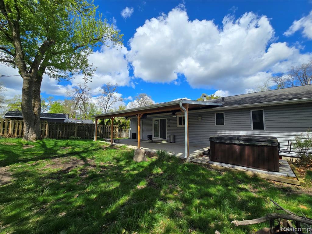 1855 Luneta Court, Commerce Twp, MI 48382 — Photo 26