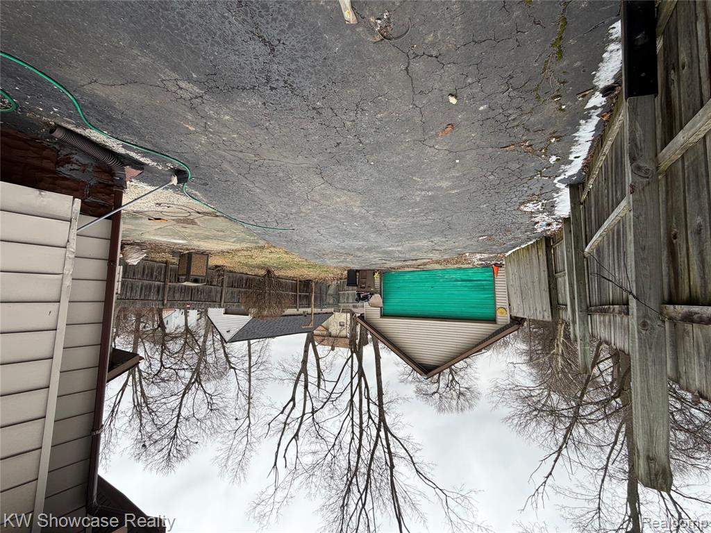 24 S Roselawn Street, Pontiac, MI 48342 — Photo 36