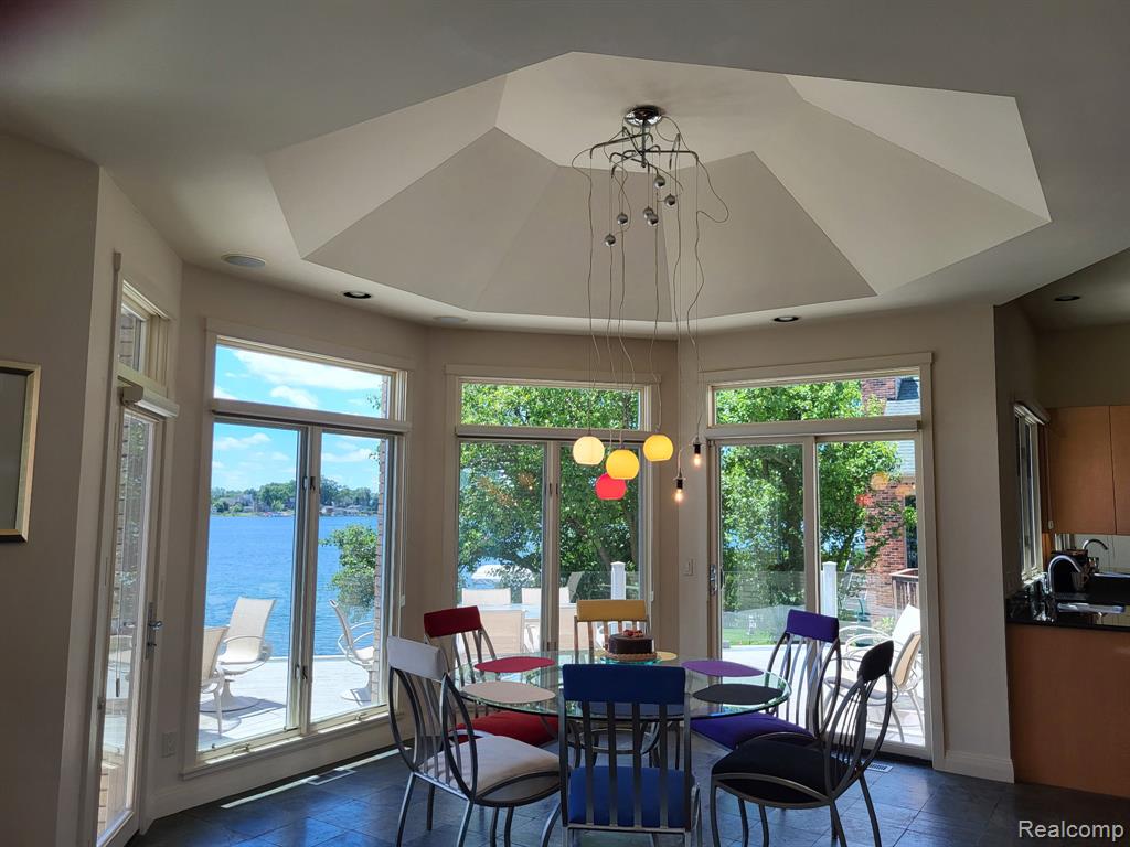 1296 Labrosse Drive, Waterford, MI 48328 — Photo 17