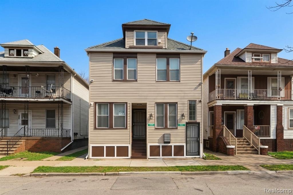2029 Trowbridge, Hamtramck, MI 48212 — Photo 2