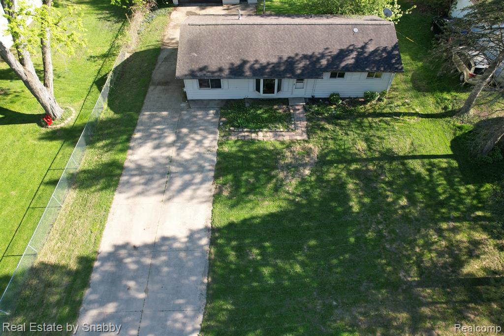 5105 KELLY Road, Flint, MI 48504 — Photo 3