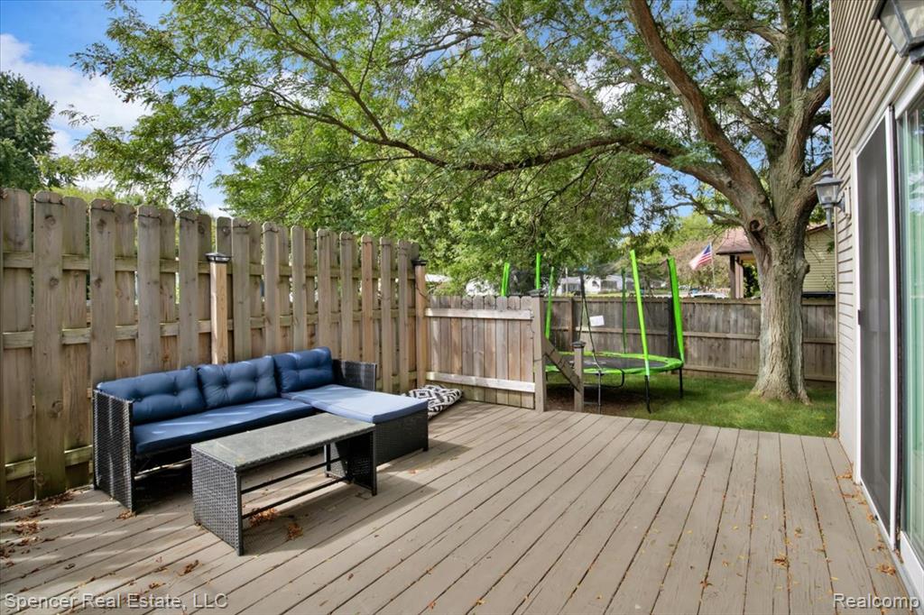 734 Locust Drive, Davison, MI 48423 — Photo 33
