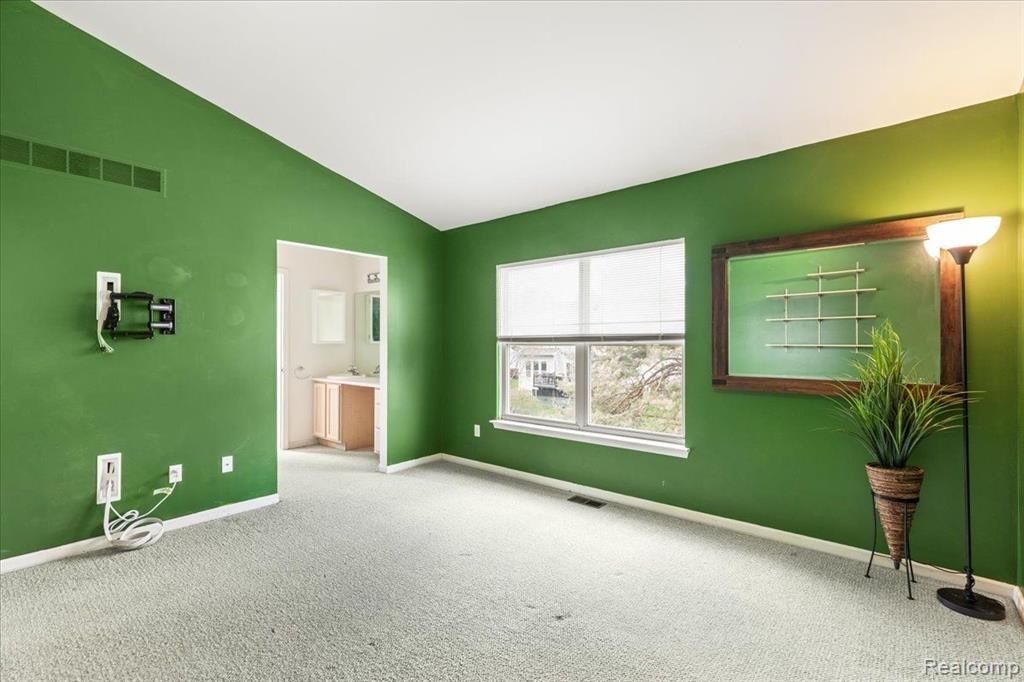 436 Pine Valley Court, Oxford, MI 48371 — Photo 25