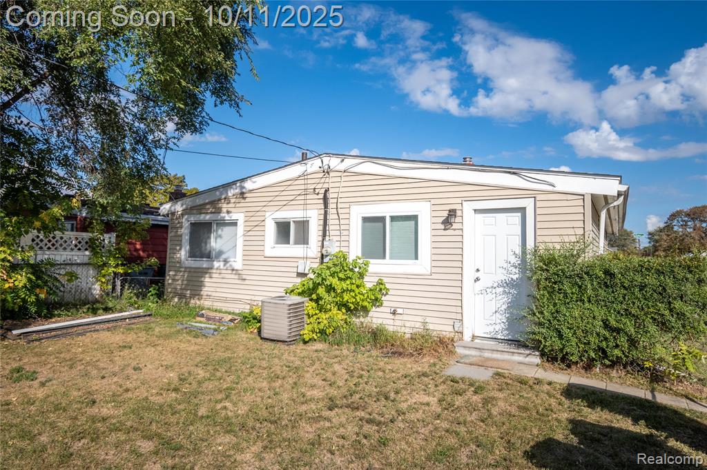 444 S Felker Avenue, Hazel Park, MI 48030 — Photo 25
