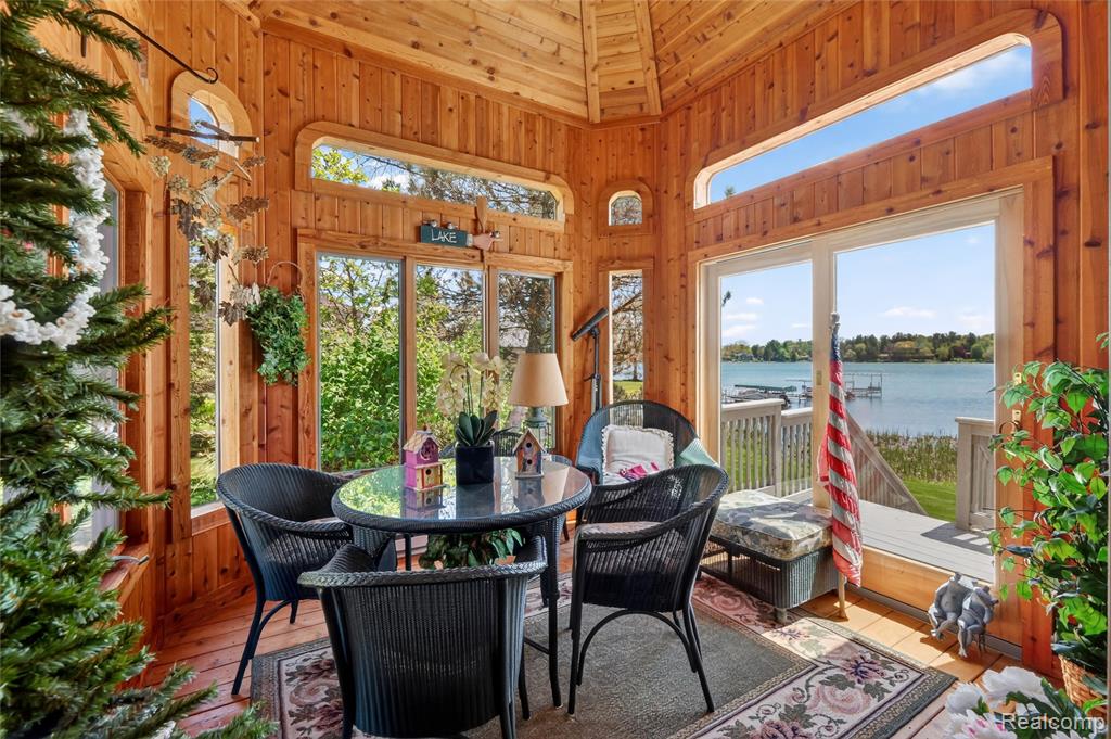 24 Chateaux Du Lac, Fenton, MI 48430 — Photo 32