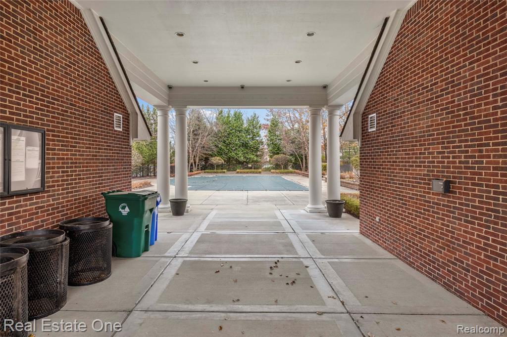 23102 Alexa, Walled Lake, MI 48390 — Photo 19