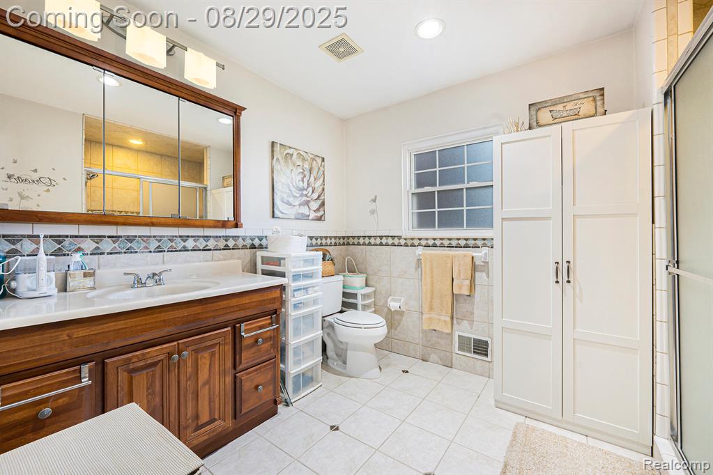 8143 Sirron Street, Detroit, MI 48234 — Photo 15