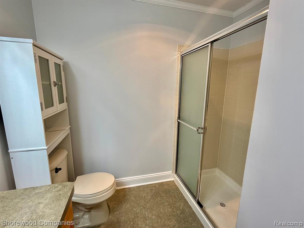 46116 Rhodes Drive, Macomb, MI 48044 — Photo 15